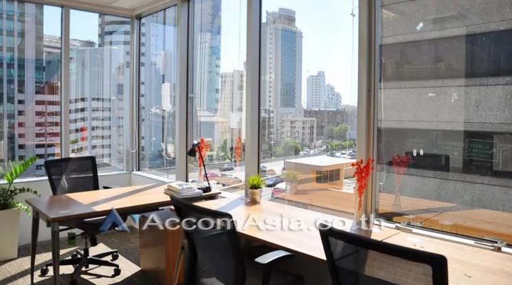  2  Office Space For Rent in Ploenchit ,Bangkok BTS Ploenchit at Q House Ploenchit Service Office AA10196